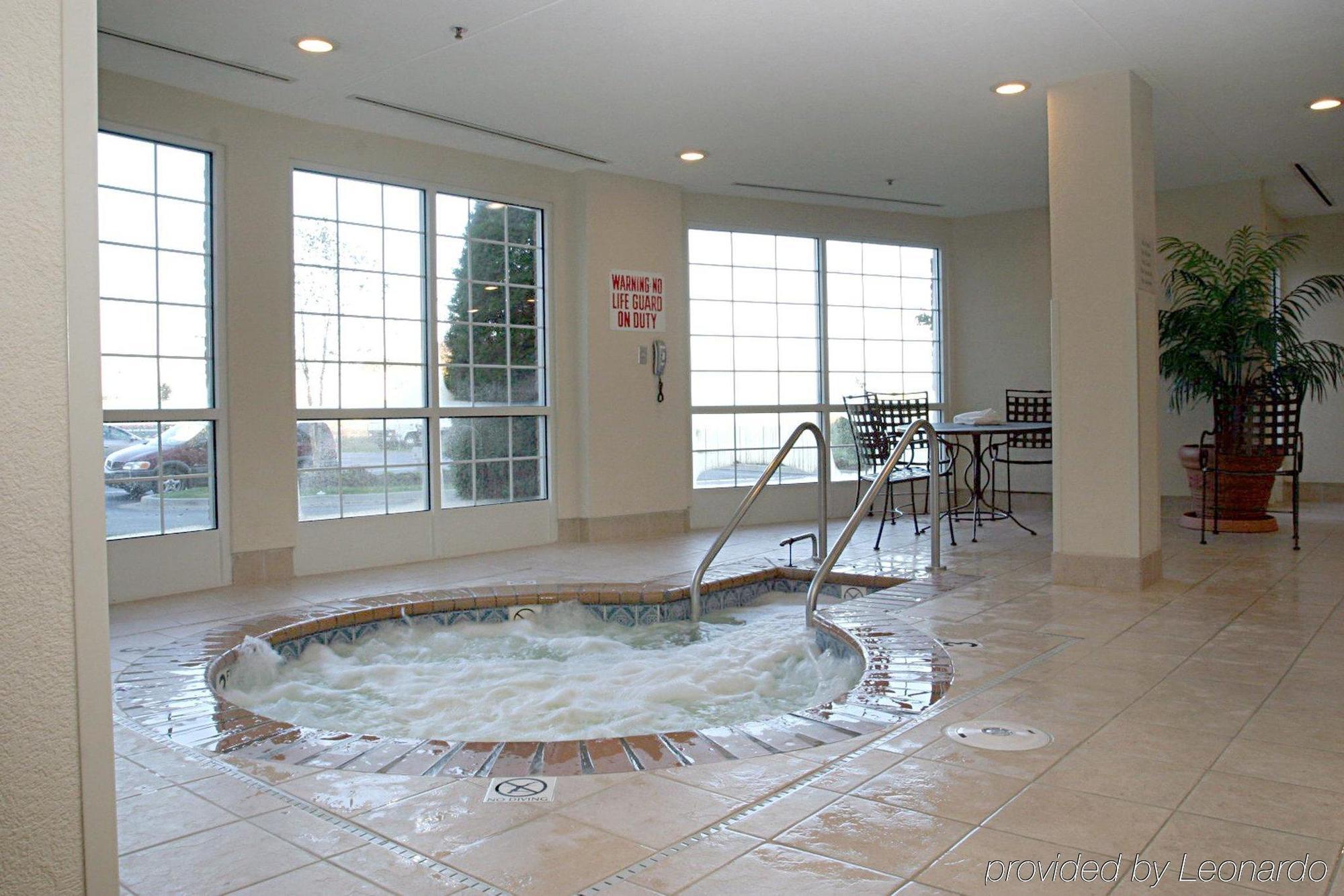 Candlewood Suites Indianapolis Northeast By Ihg Exteriör bild